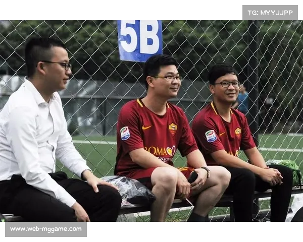 罗马125周年纪念球衣热销 受球迷热烈追捧